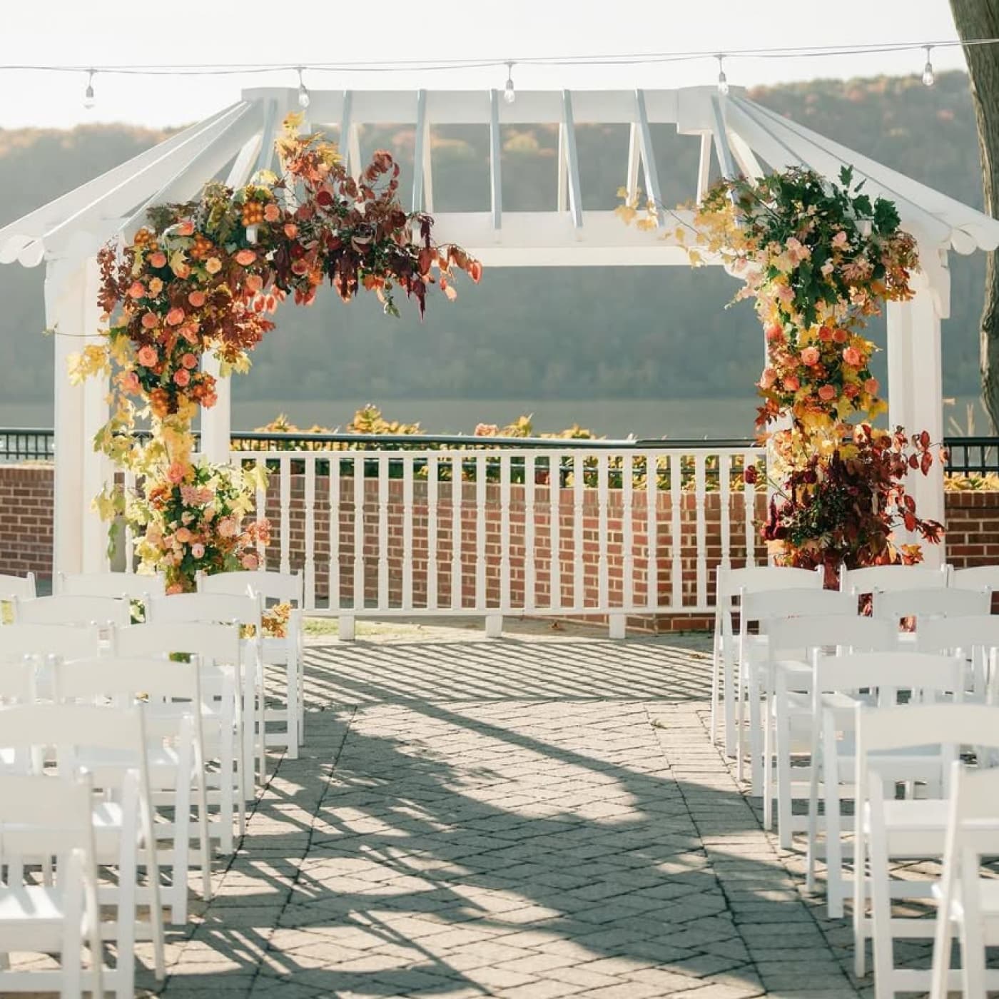 Wedding arch · The Grandview